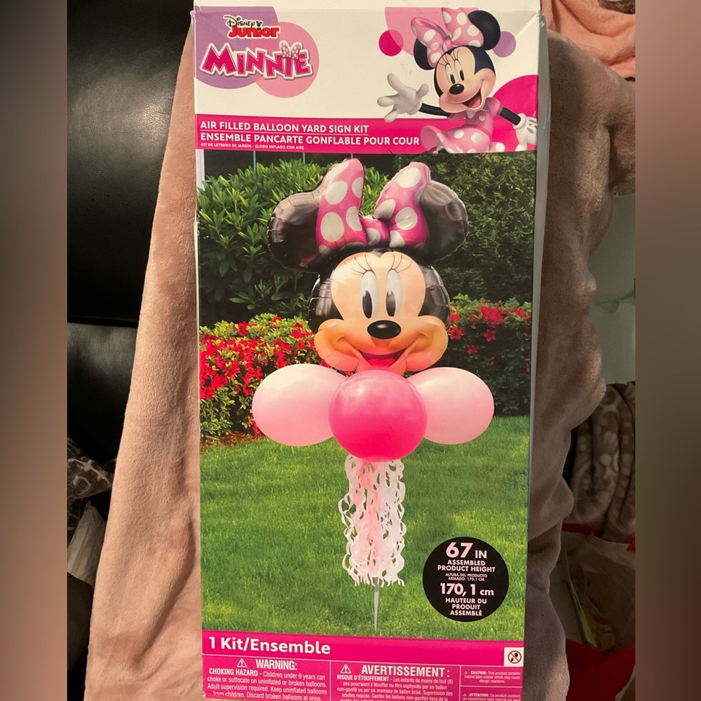 Minnie Mouse yard balloon